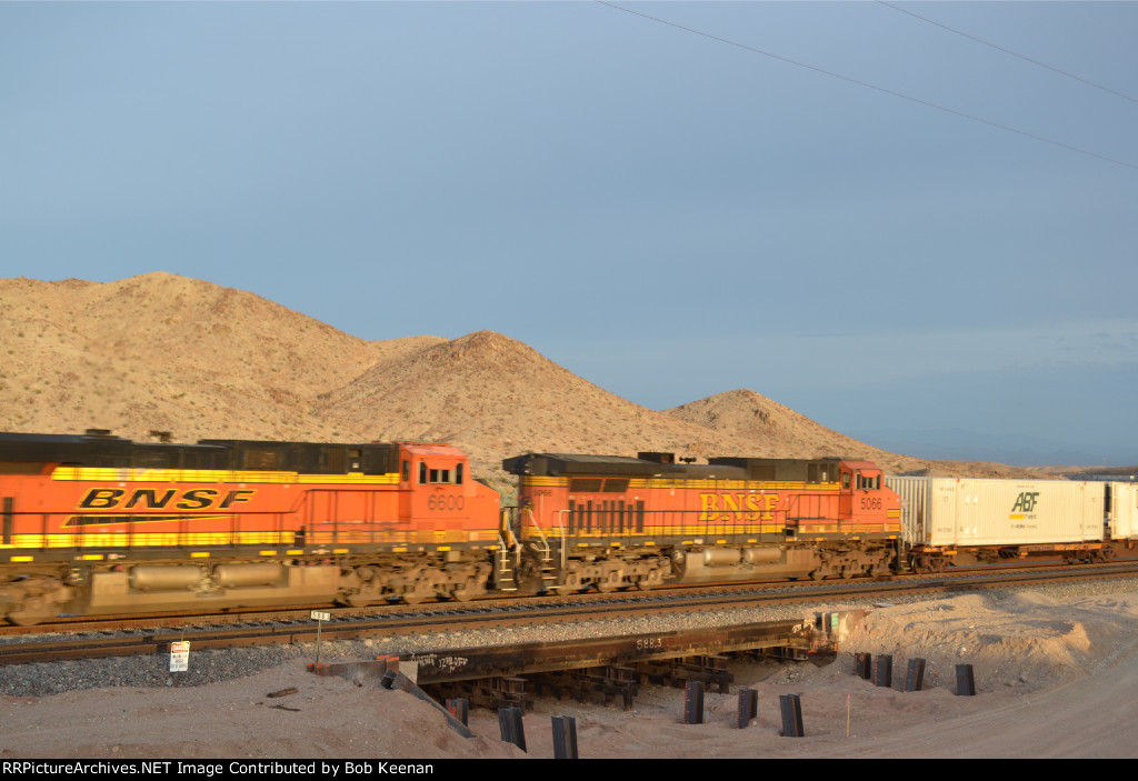 BNSF 5066